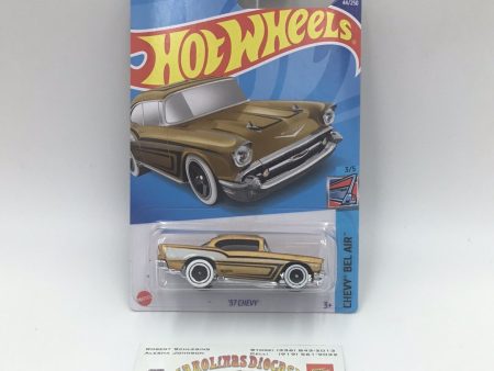 2022 hot wheels g case #44 57 Chevy 18H Sale