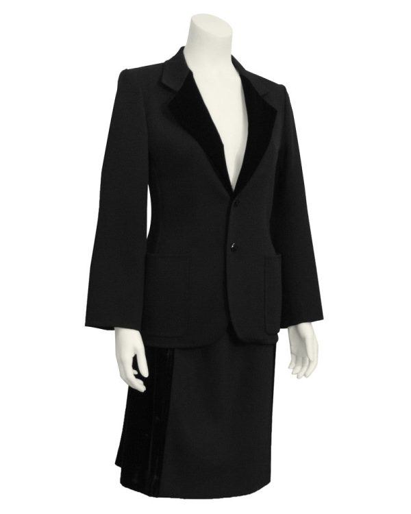 Black Wool and Velvet Skirt Suit Fashion