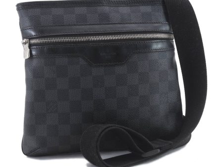 Auth Louis Vuitton Damier Graphite Tomas Shoulder Cross Body Bag N58028 LV 9819C For Sale