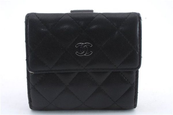 Authentic CHANEL Lamb Skin Matelasse Bifold Wallet Purse Black CC 8444C For Sale