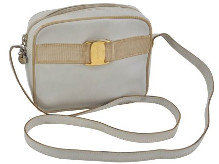 Authentic Salvatore Ferragamo Vara Shoulder Cross Body Bag Leather White H4045 Cheap